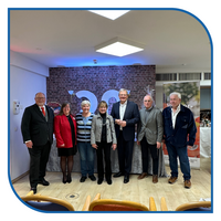 Bild vergr��ern: v.l.n.r.: Thomas M�ller, Christina Kraus, Barbara Cramer, Karin
Szilagyi, Dirk Adomat, Andreas Wittrock und J�rgen Schwitzer.