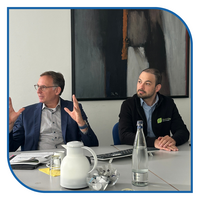 Bild vergr��ern: Andreas Pachnicke (Kreisrat) und Lauritz Drechsler (Projektmanager)